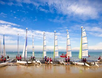 Ecole de voile d'Ile d'Yeu.
www.revesdemer.com

WEB : http://www.a-curtet-photo.fr
FB : https://www.facebook.com/AurelienCurtetPhoto/
IG : https://www.instagram.com/aurelien_curtet/